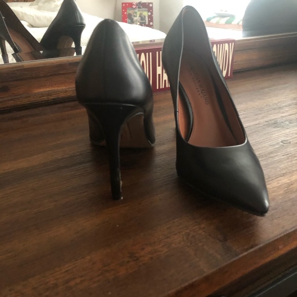 Black Heels - Picture 4 of 4